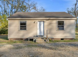 98 Tom Bayne St, West Pt, MS 39773
