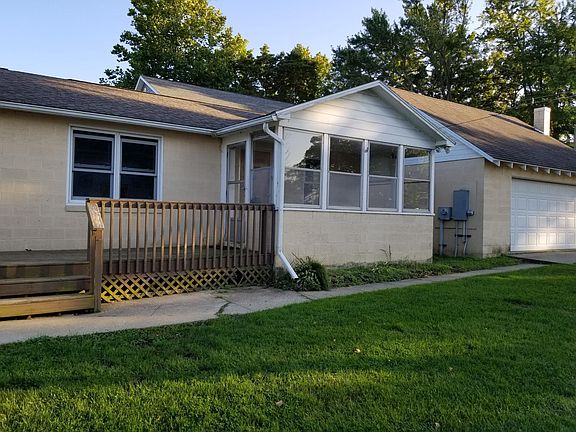 2nd image of 32126 Chamberlin Dr