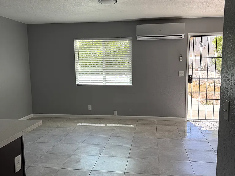 16388 Sequoia St #10 — Photo 5