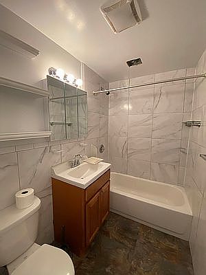 3rd image of 97 Avenue A #4