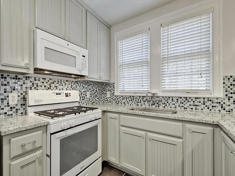 3202 Beanna St — Photo 11