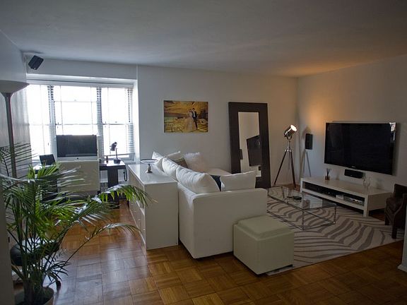 4th image of 457 Fdr Dr APT 1201