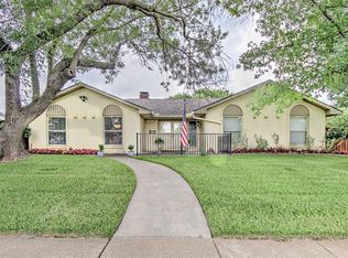 12506 Lochmeadows Dr, Dallas, TX 75244