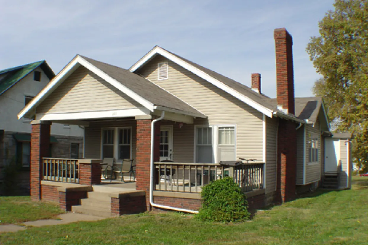 4 bed, 1800 sqft, $1,495 — Photo 1