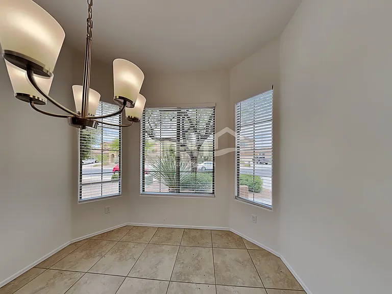 12924 N Carlsbad Pl — Photo 5