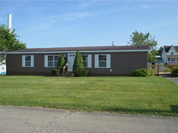 1245 12th St, West Pittsburg, PA 16160