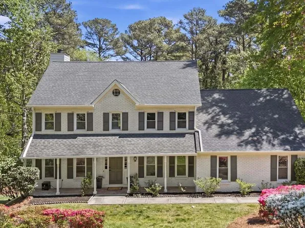 4362 Karls Gate Dr, Marietta, GA 30068