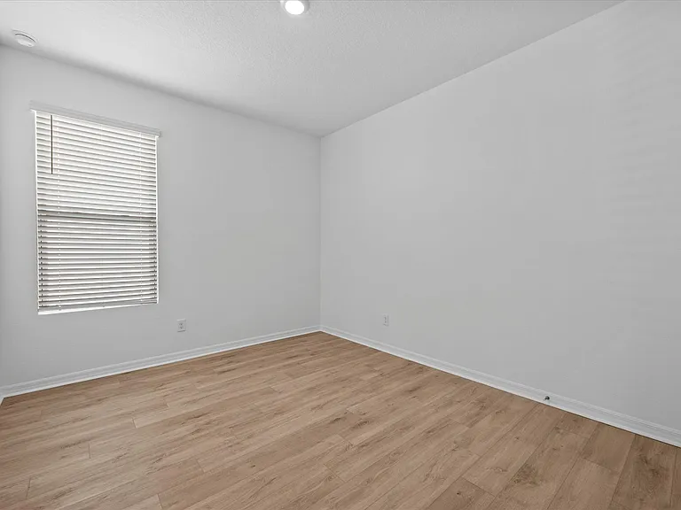 2966 Scout St — Photo 9