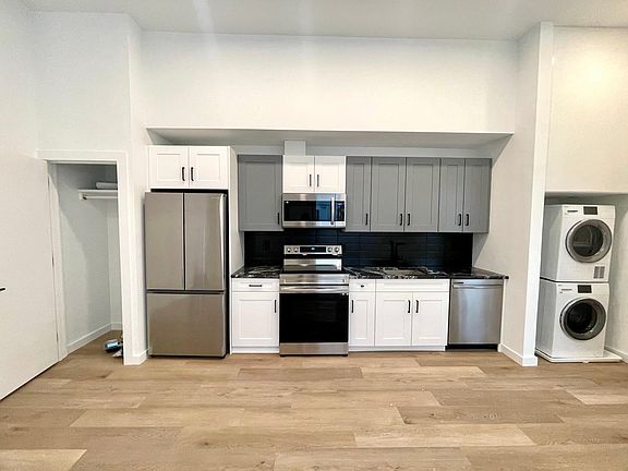 5th image of 1308 N Front St #1C