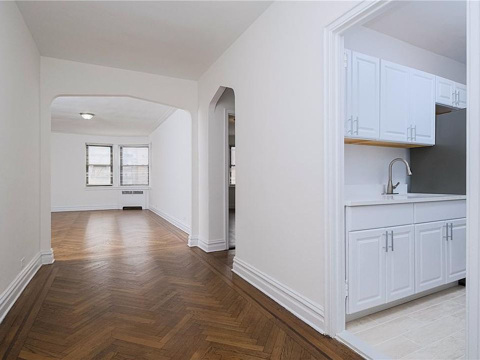 1st image of 1855 Grand Concourse #44