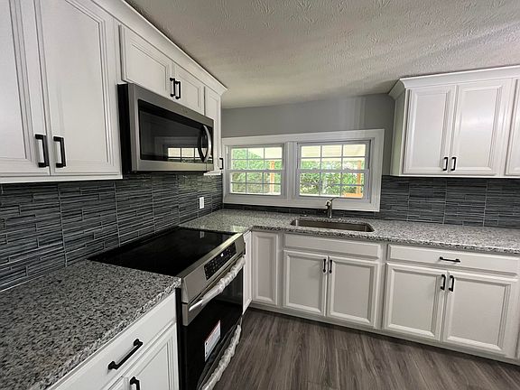 2nd image of 315 Hardy St