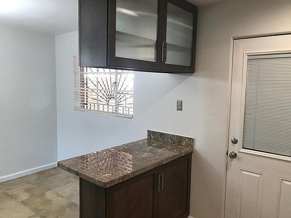 4th image of 3249 E Bellevue St