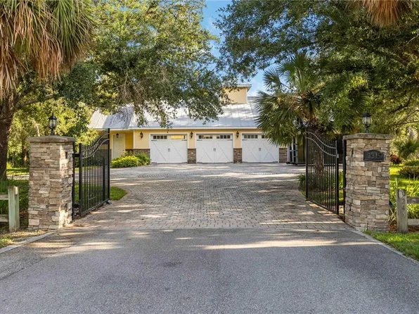 1245 Hanoverian Cir, Nokomis, FL 34275