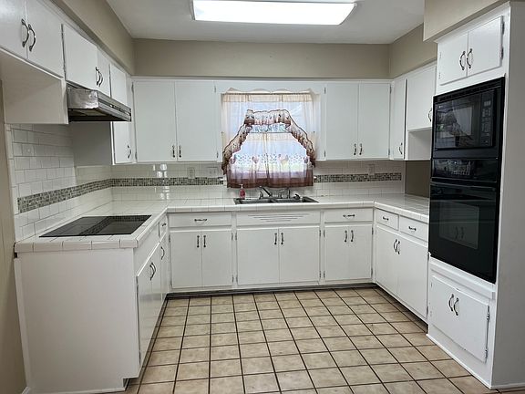 4th image of 736 Joryne Dr