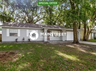2409 Oak Hollow Dr, Kissimmee, FL 34744