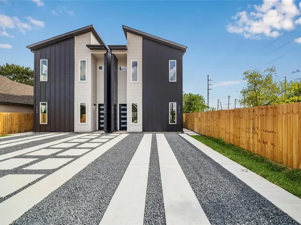 413 Clearwater St #B, Houston, TX 77029