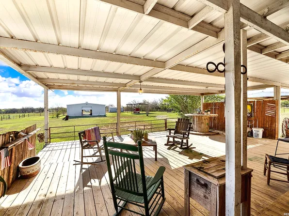 4680 Mount Olive Rd, Adkins, TX 78101