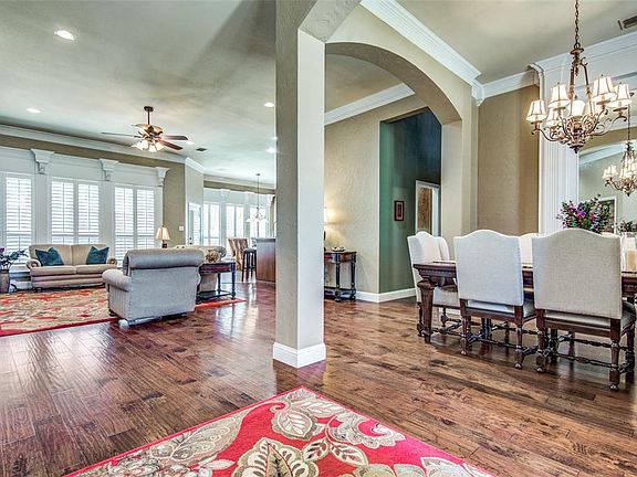 5th image of 7810 Steeplechase Cir