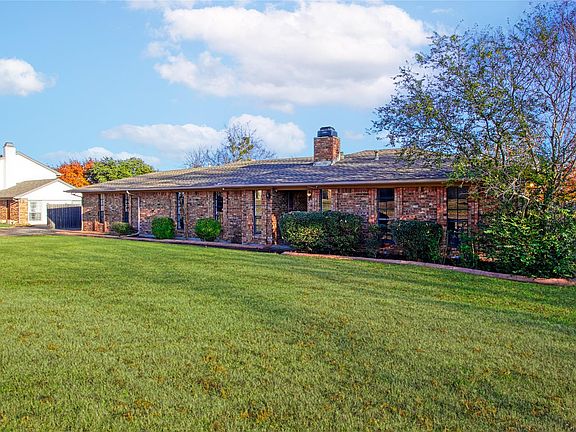 2nd image of 106 Willow Lake Lane