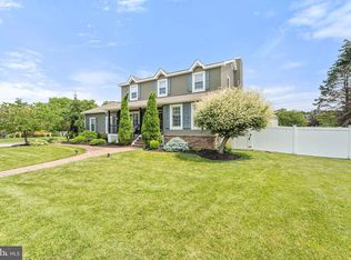 1220 Royal Ln, West Deptford, NJ 08086