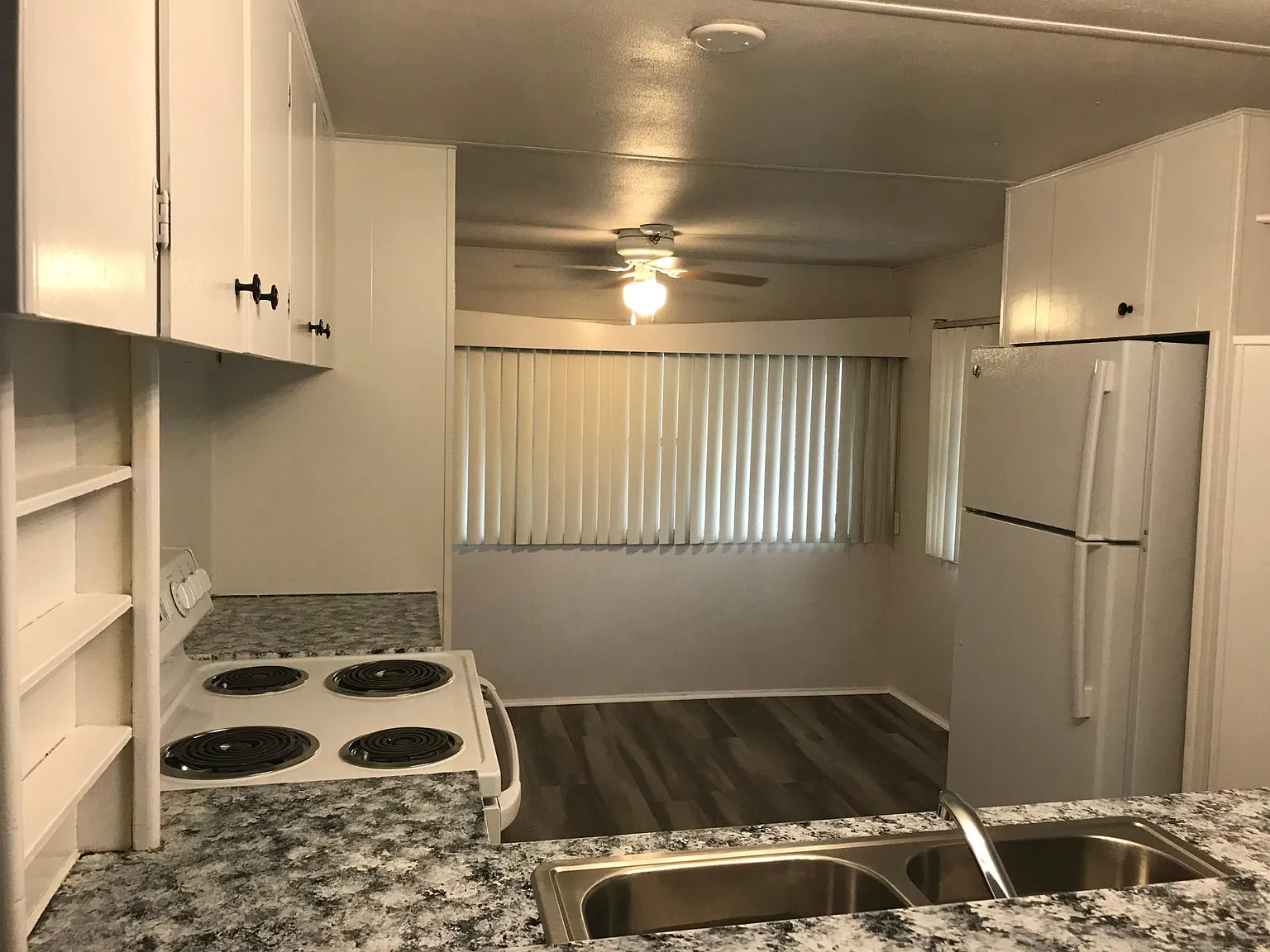 1847 Hess Dr — Photo 3