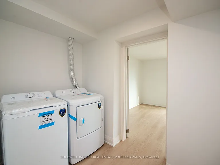 8 Nootka Cres #LOWER — Photo 8