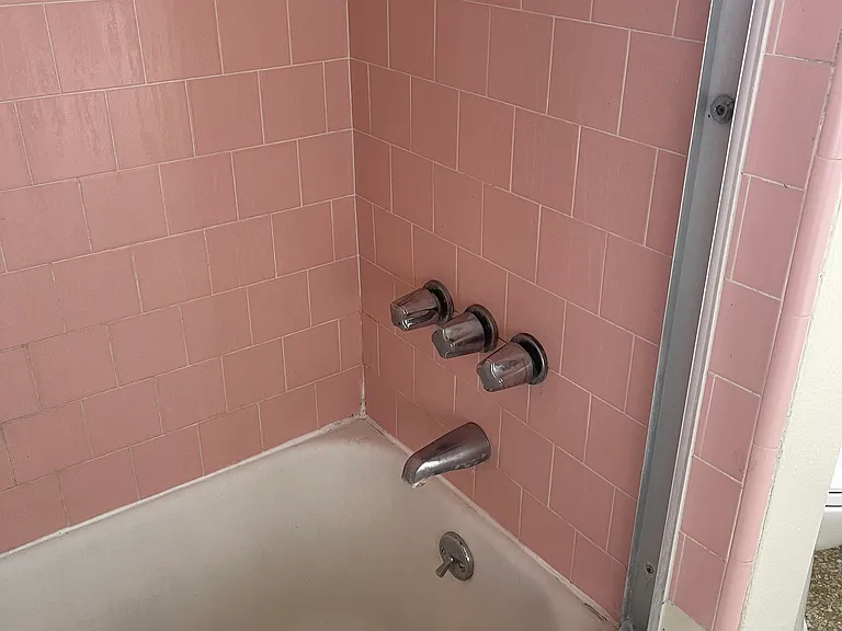 1431 N Allen Ave — Photo 7