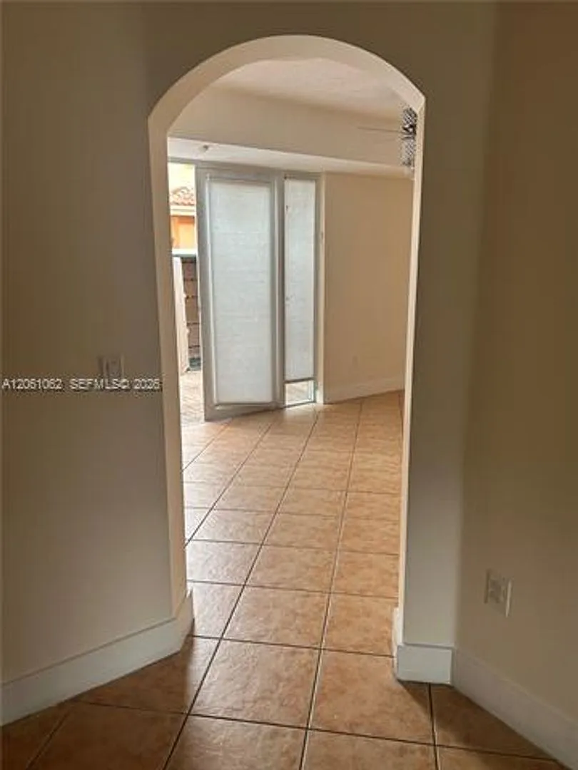 8508 NW 141st Ter cu-501, Miami Lakes, FL 33016 — Photo 4