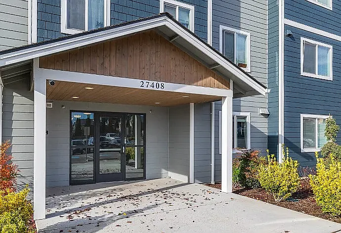 Pacific Pines Apartments