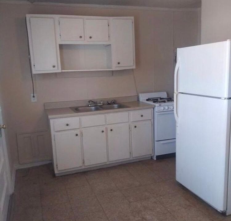 1st image of 3208 Marshall Ave Unit 5