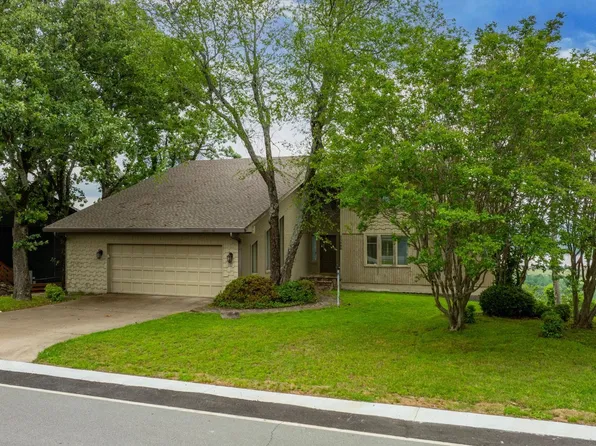 11880 Rivercrest Dr, Little Rock, AR 72212