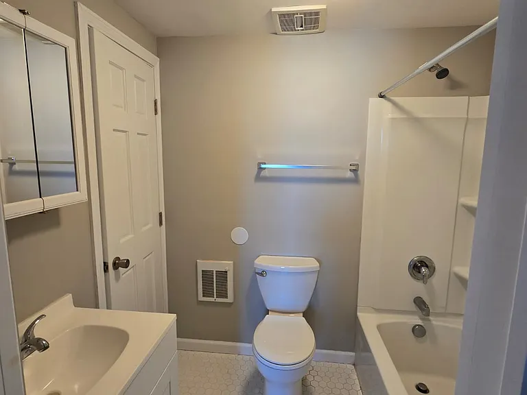 1175 Chapel St #505A — Photo 3