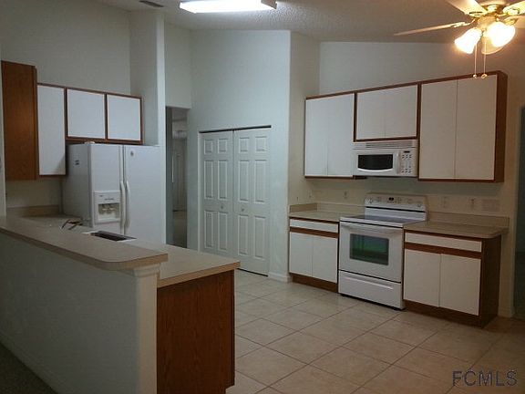 5th image of 34 Point Of Woods Dr