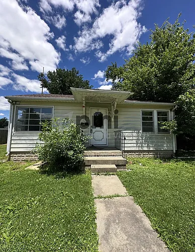 600 E Jefferson Ave Photo 1