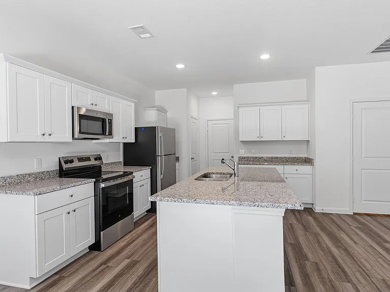 15052 Ronan Dr — Photo 10