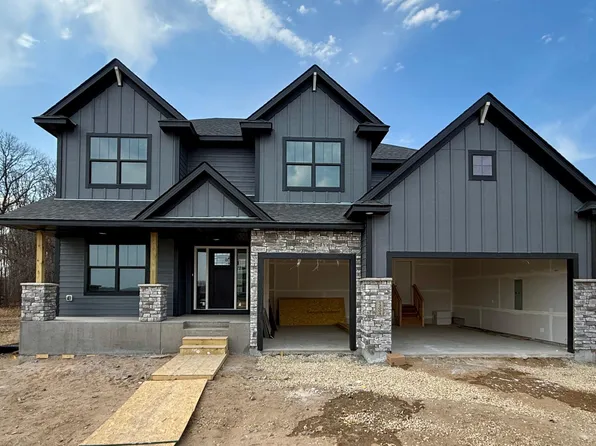 13004 Packard St NE, Blaine, MN 55449