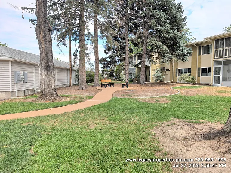 725 S Clinton St #4A — Photo 8