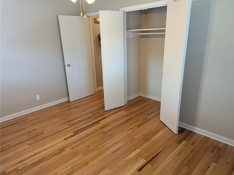 514 Clover Dr #4 — Photo 8