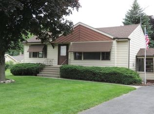 8450 Wolf Rd, Willow Springs, IL 60480