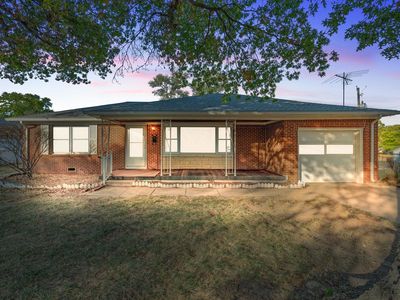 759 N El Paso Dr, Derby, KS, 67037