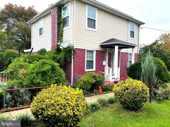 4806 69th Pl, Hyattsville, MD 20784