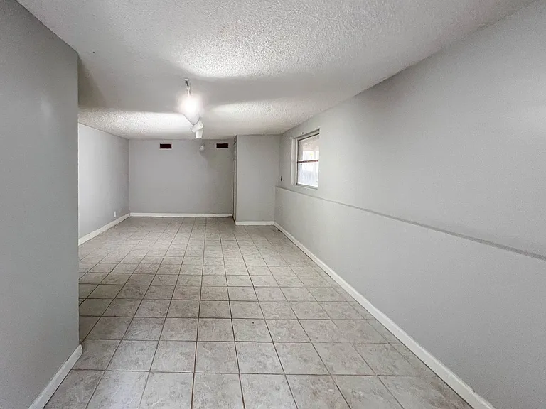 712 Canton Hollow Rd — Photo 13