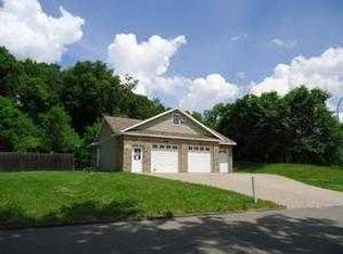 14900 Williams Ln, Minnetonka, MN 55345