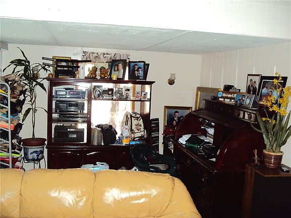 4th image of 11424 36th Dr NE Unit 61