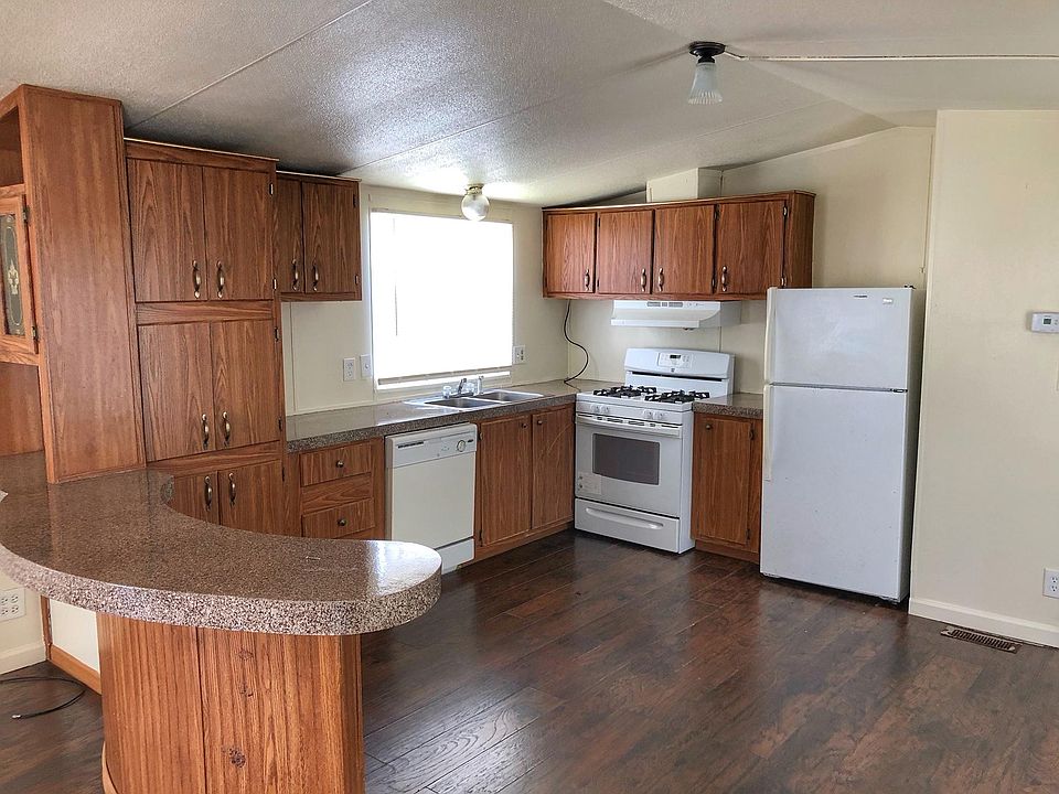 1st image of 2511 N Highway 35 Byp #23