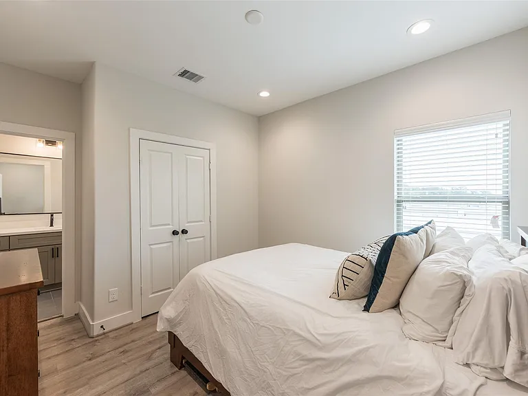 5306 Creekmont Timbers Trl — Photo 29