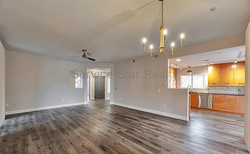 2 bed, 2.0 bath, 1607 sqft, $2,495 — Photo 2