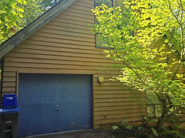 1929 NE Bentley Drive, Bremerton, WA 98311