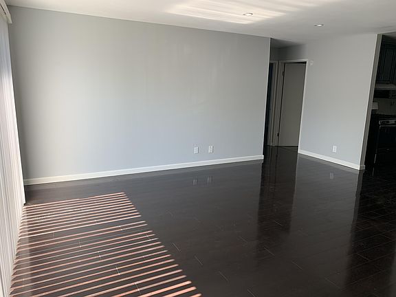 2nd image of 4323 Perlita Ave APT 7