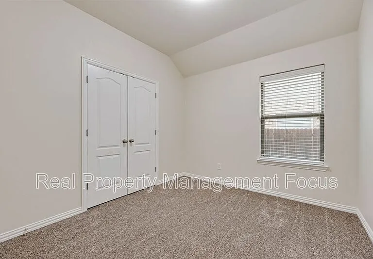 5037 Diamond Peak Ct — Photo 23